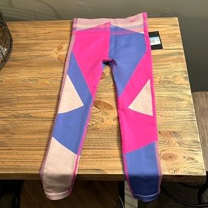 Brand new woman’s Nike leggings